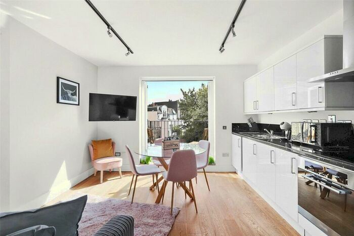 2 Bedroom Apartment To Rent In Fortess Road, Kentish Town, London, NW5