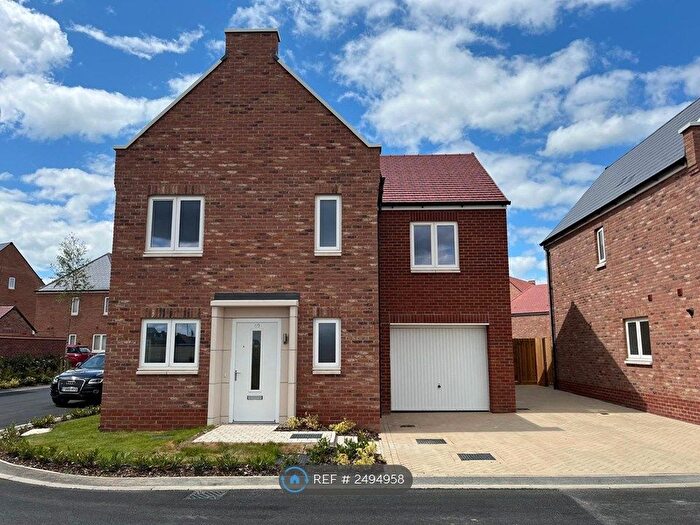 4 Bedroom Detached House To Rent In Harris Crescent, Chelmsford, CM1