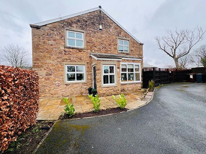 3 Bedroom Semi Detached House For Sale In Hoyles Lane, Cottam, Preston, PR4