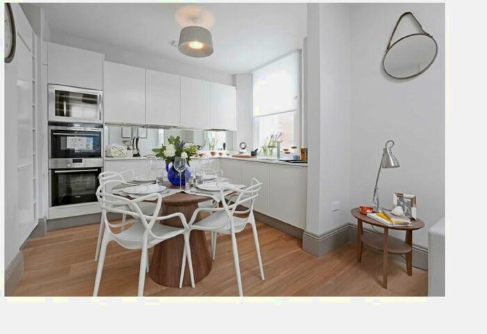 2 Bedroom Flat To Rent In Goodge Street, London, W1T
