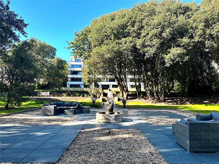 2 Bedroom Apartment To Rent In Manor Road, Bournemouth, Dorset, BH1