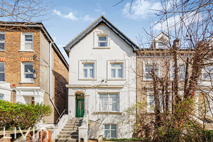 1 Bedroom Flat For Sale In Clyde Road, Addiscombe, CR0