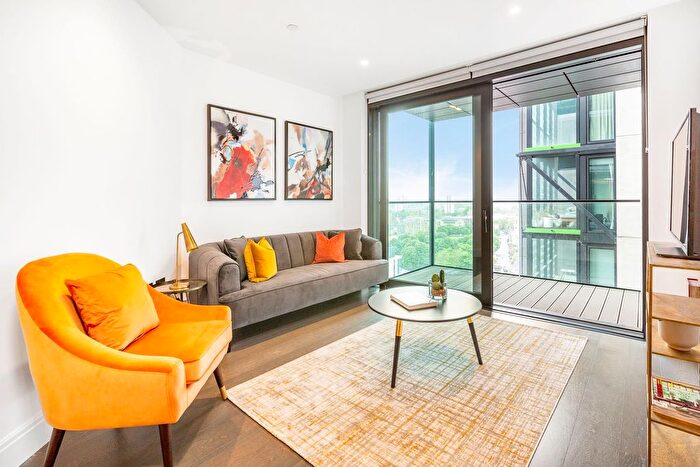 2 Bedroom Flat To Rent In The Dumont, Albert Embankment, London, SE1