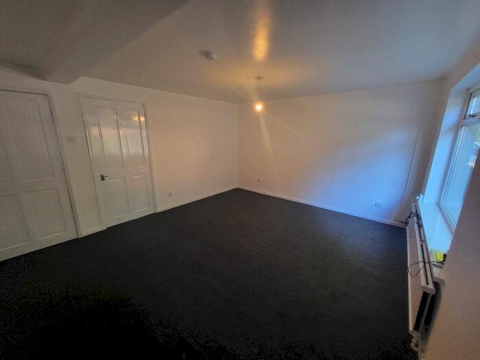 3 Bedroom Terraced House To Rent In Wood Street, Middleton, M24