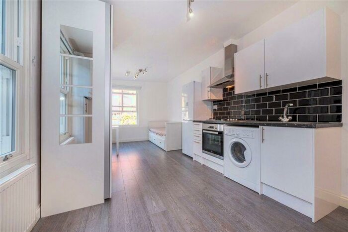 Studio To Rent In Messina Avenue, West Hampstead, NW6