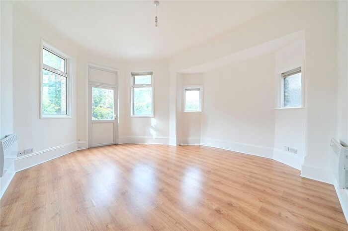 Studio To Rent In Sylvan Avenue, London, N22