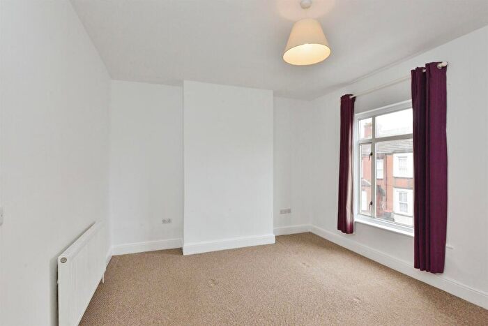 3 Bedroom Terraced House For Sale In Cambridge Street, Wolverton, Milton Keynes, MK12
