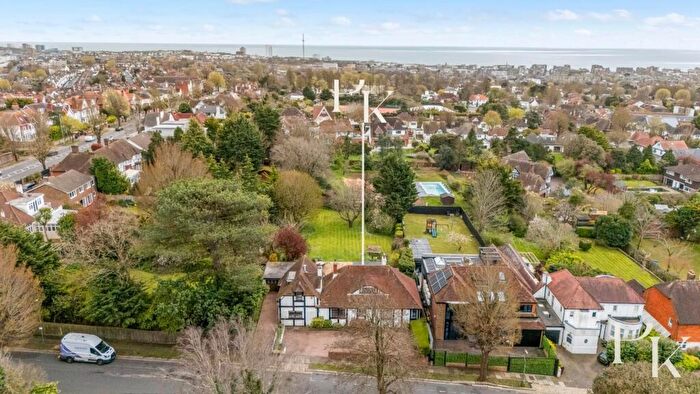 6 Bedroom Detached House For Sale In Woodruff Avenue, Hove, BN3