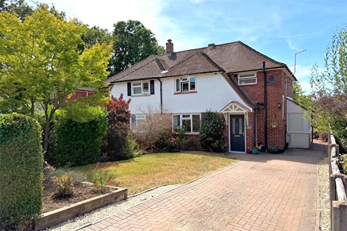 3 Bedroom Semi-Detached House For Sale In Broadley Green, Windlesham, Surrey, GU20