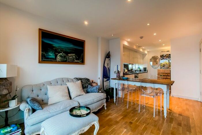 1 Bedroom Flat To Rent In Enterprise Way, Wandsworth, SW18