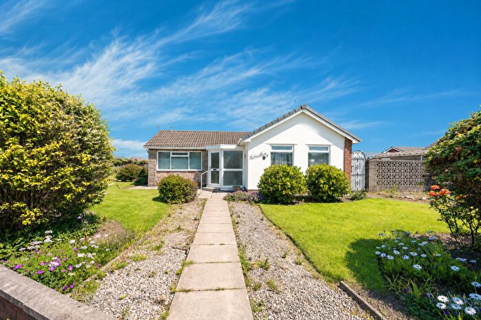 2 Bedroom Detached Bungalow For Sale In Norbury Close, Southport, PR9