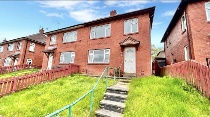 3 Bedroom Semi Detached House For Sale In Tor View, Rossendale, BB4