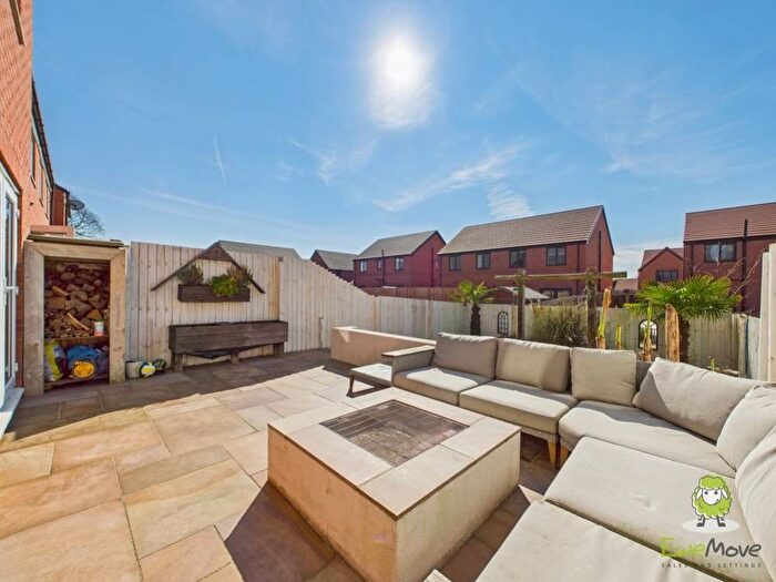 3 Bedroom Detached House To Rent In Sundew Road, Shavington, Crewe, Cheshire, CW2