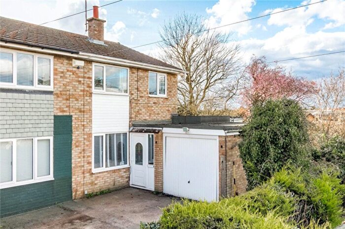 3 Bedroom Semi Detached House For Sale In Midland Road, Raunds, Wellingborough, Northamptonshire, NN9