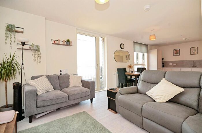 1 Bedroom Flat For Sale In Eastman Road, Harrow, HA1