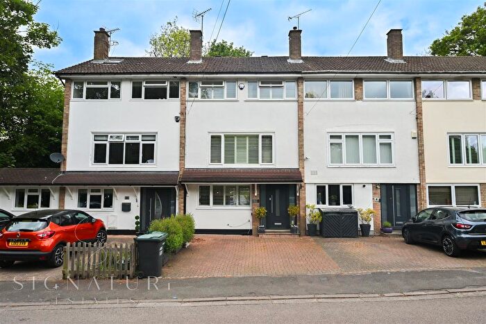 4 Bedroom Town House For Sale In St. Lawrence Close, Abbots Langley, WD5