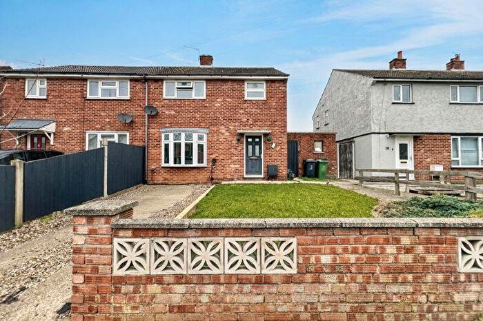 3 Bedroom Semi-Detached House For Sale In Campion Avenue, Gorleston, NR31