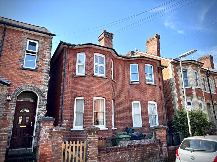 1 Bedroom Apartment For Sale In Martyr Road, Guildford, Surrey, GU1