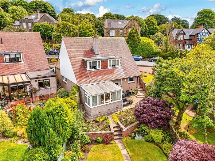 3 Bedroom Detached House For Sale In Balbardie Road, Bathgate, EH48