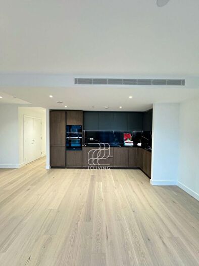 2 Bedroom Flat To Rent In Postmark, London, WC1X