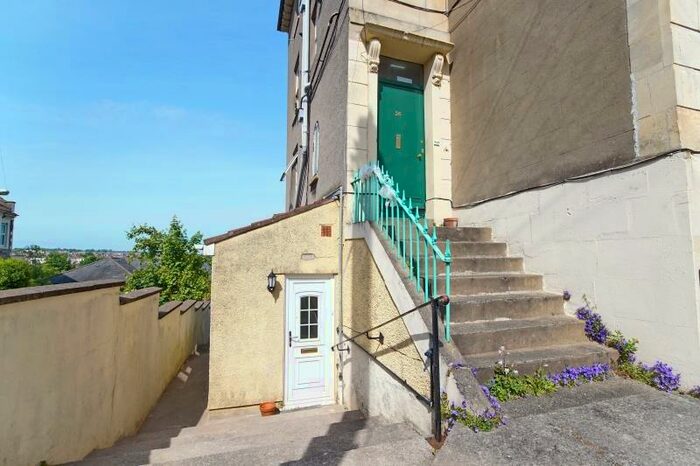 1 Bedroom Flat To Rent In Southfield Road, Cotham, Bristol, BS6