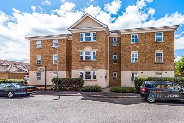 2 Bedroom Flat To Rent In Hurworth Avenue, Slough, SL3