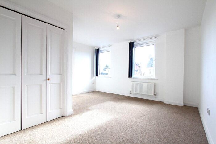 1 Bedroom Apartment To Rent In High Street, Banbury, Oxon, OX16