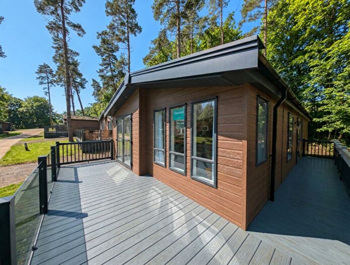 2 Bedroom Lodge For Sale In Lowther Holiday Park, Eamont Bridge, Penrith, CA10