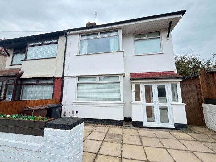 3 Bedroom Semi Detached House For Sale In Riverslea Road, Liverpool, L23