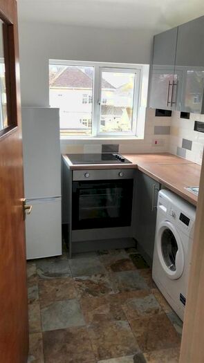 1 Bedroom Flat To Rent In Kelburne Road, Oxford, OX4