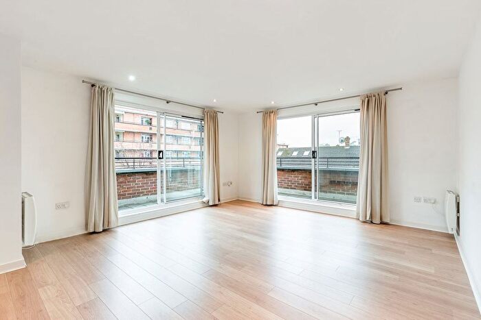 2 Bedroom Flat To Rent In Mill Pond Close, Nine Elms, SW8