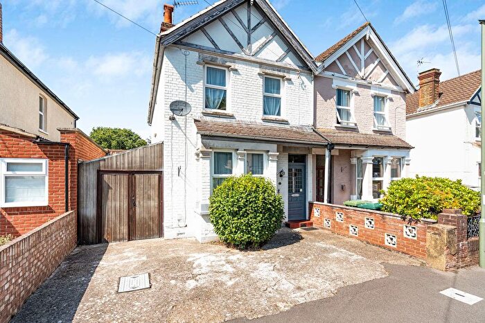 3 Bedroom Semi-Detached House For Sale In Rosefield Road, Staines-Upon-Thames, TW18