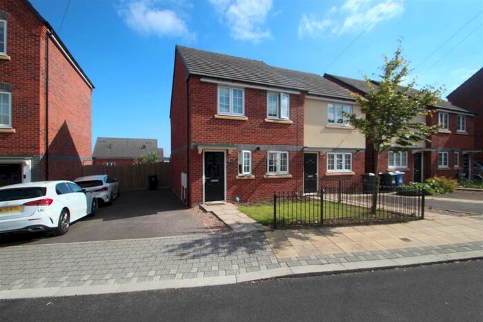 3 Bedroom Semi-Detached House To Rent In Waterloo Street, Hanley, Stoke-On-Trent, ST1