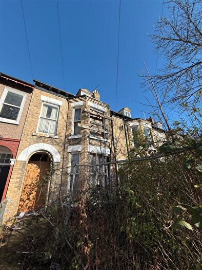 4 Bedroom Block Of Apartments For Sale In Victoria Avenue, Princes Avenue, Hull, HU5