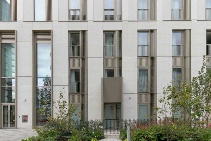 3 Bedroom Flat To Rent In Cherry Park Lane, London, E20