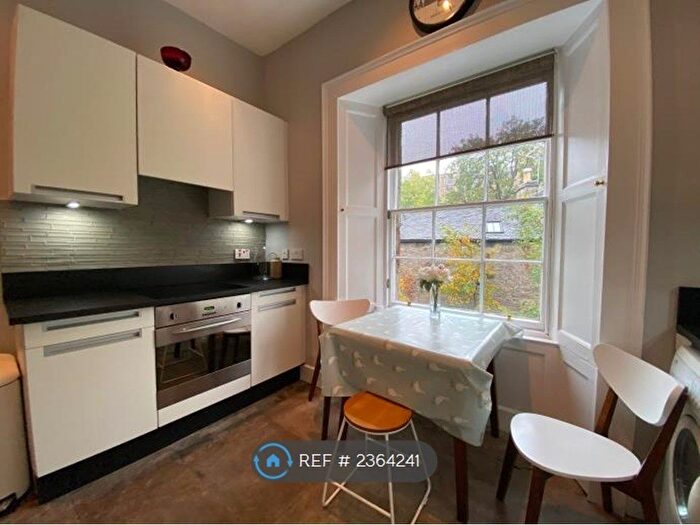 3 Bedroom Flat To Rent In St. Stephen Street, Edinburgh, EH3