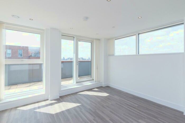 1 Bedroom Flat To Rent In Thames Road, London, E16