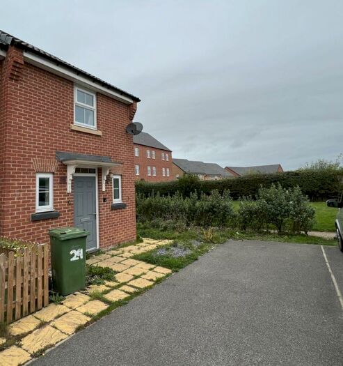 2 Bedroom End Of Terrace House To Rent In Montagu Close, Leeds, West Yorkshire, LS22