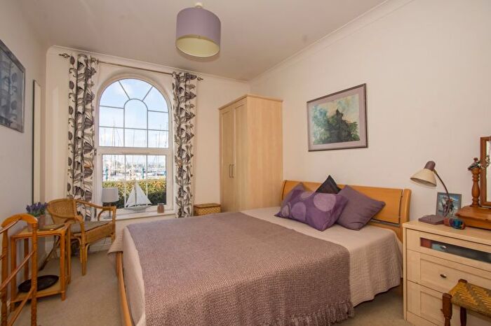 1 Bedroom Flat To Rent In John Batchelor Way, Penarth, CF64