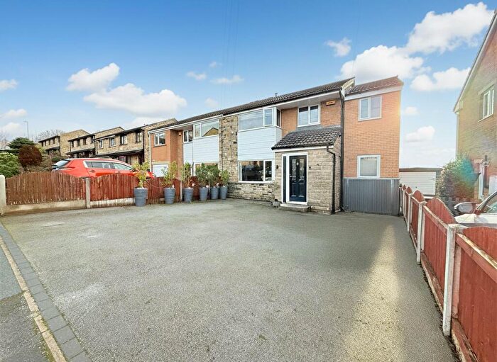 5 Bedroom Semi Detached House For Sale In Stancliffe Way, Huddersfield, HD5