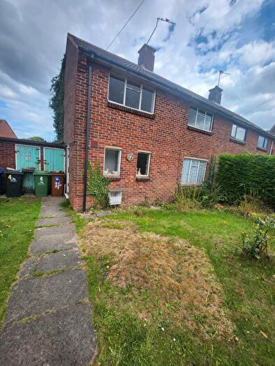 3 Bedroom Semi-Detached House For Sale In Butt Lane, Grimsby, DN37