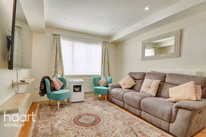 2 Bedroom Flat For Sale In Wembley Park, HA9
