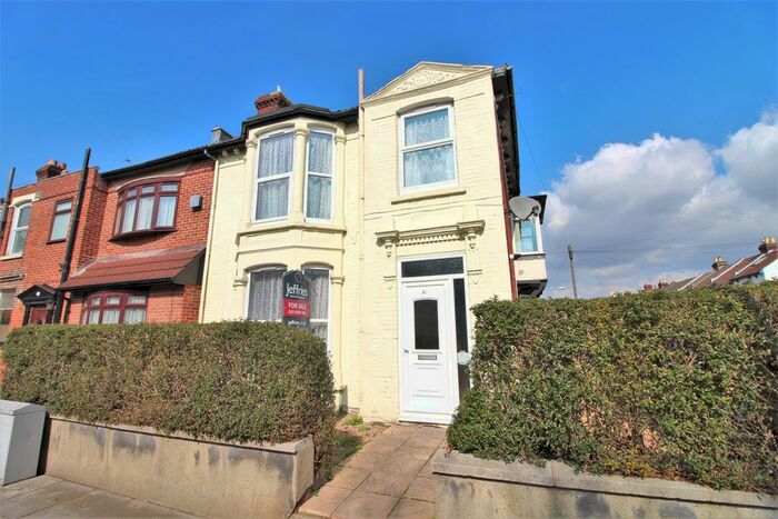 2 Bedroom End Of Terrace House To Rent In Chichester Road, Portsmouth, PO2
