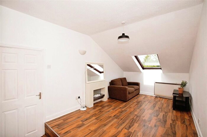 1 Bedroom Flat For Sale In Accrington Road, Burnley, Lancashire, BB11