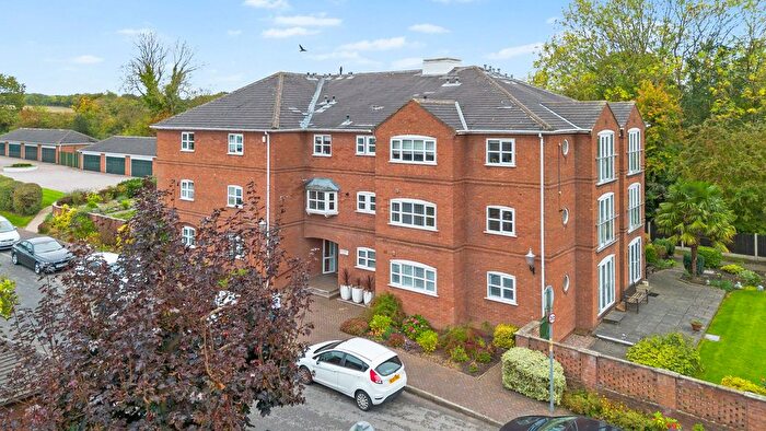 2 Bedroom Flat For Sale In Cliff Lane, Grappenhall, WA4