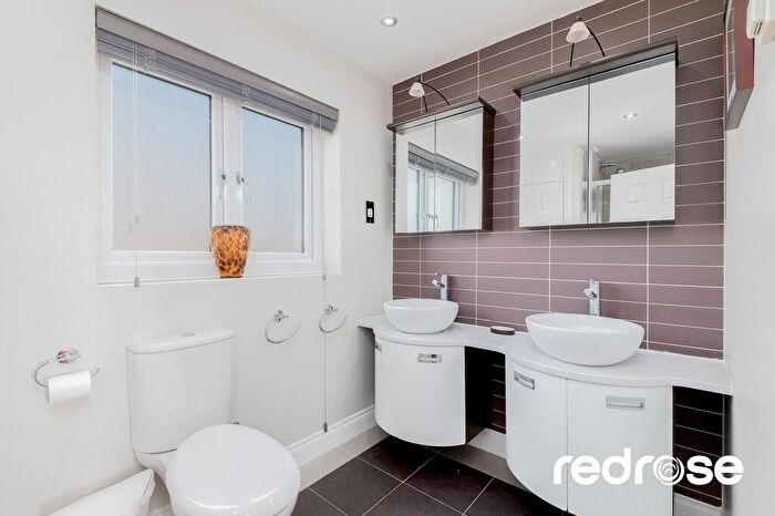 5 Bedroom Detached House For Sale In Broadstone Drive, Buckshaw Village, Chorley, PR7