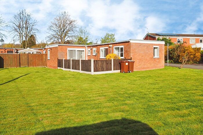2 Bedroom Bungalow For Sale In Gervase Gardens, Clifton Village, Nottingham, Nottinghamshire, NG11