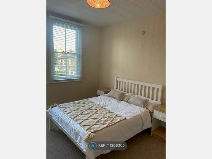 4 Bedroom Detached House To Rent In Grierson Road, London, SE23