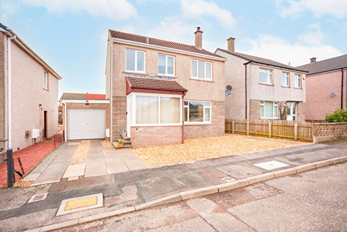 3 Bedroom Detached House For Sale In Gilloch Avenue, Dumfries, DG1