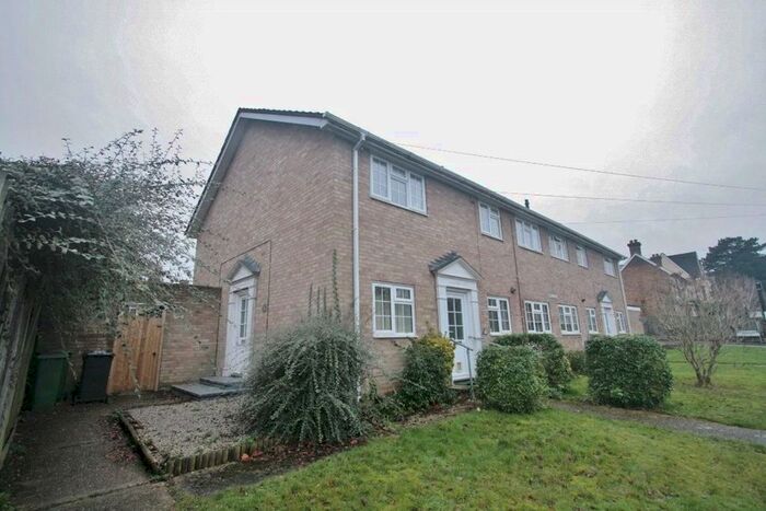 2 Bedroom Flat To Rent In Fairfields Road, Basingstoke RG21